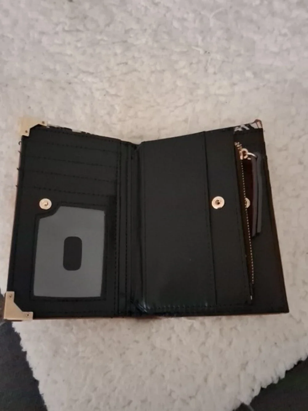 Jessica Simpson Brown Clutch Wallet 1 Zip, Cards, 2 Magnet Snap.  Never Used